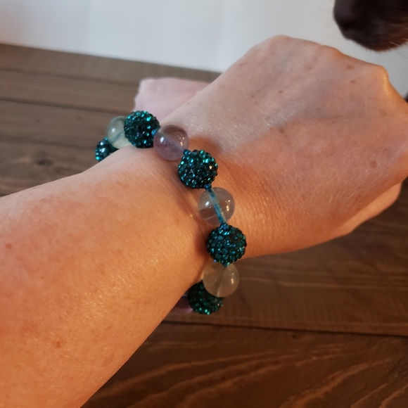 Stone and bling bracelet - Picture 3 of 4